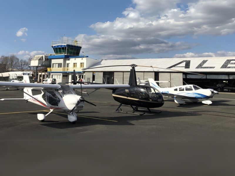 Flotte avions et hélicoptères du club Albi aérocopter, Tarn, Aérodrome
